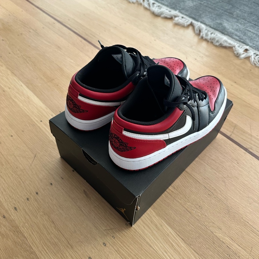 Jordan 1 Low Alternate Bred Toe – Size 10 – Barely Used – With Original Box - Picture 8 of 11